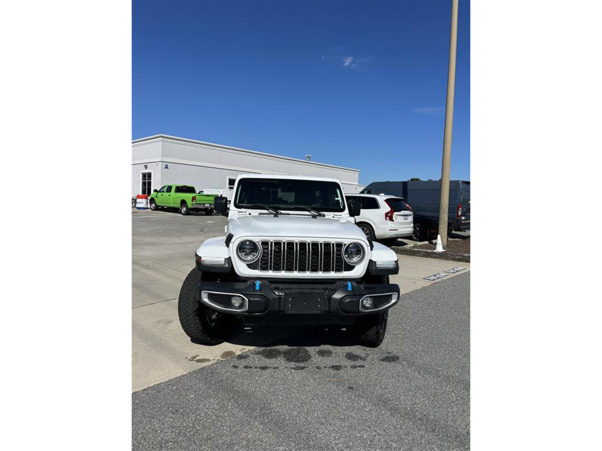 Certified 2024 Jeep Wrangler Unlimited Sahara AWD/4WD image 7