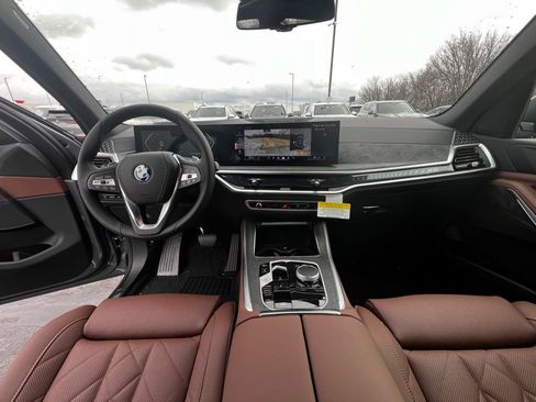 New 2026 BMW X5 sDrive40i image 12