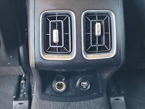 Used 2022 Kia Sorento S w/ Panoramic Sunroof Package AWD/4WD image 25