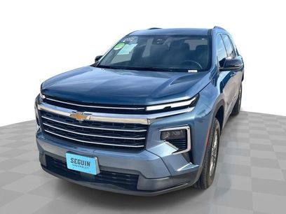 Certified 2025 Chevrolet Traverse LT