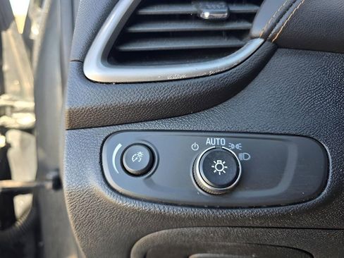 Used 2020 Chevrolet Trax LS w/ Tint and Cruise Package image 17