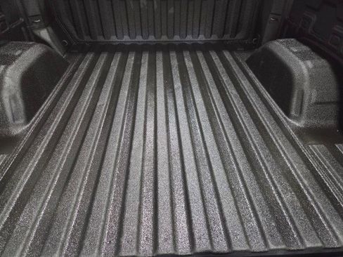 Used 2019 Chevrolet Silverado 1500 LT w/ Texas Edition image 30