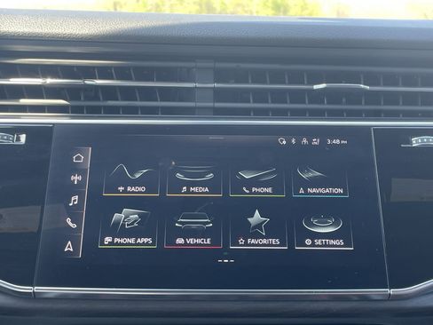 Used 2021 Audi Q8 Premium Plus w/ Premium Plus Package AWD/4WD image 24