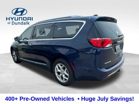 Used 2019 Chrysler Pacifica Touring-L Plus FWD image 3