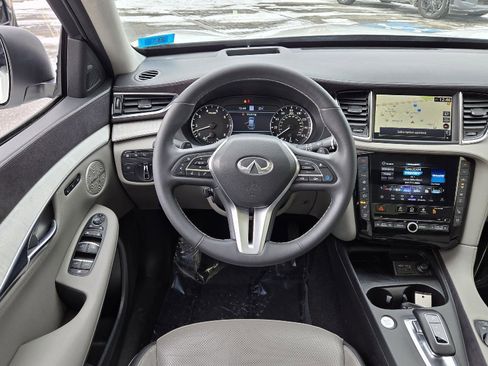 Certified 2023 INFINITI QX50 Sensory image 9