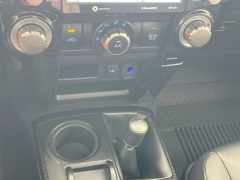 Used 2024 Toyota 4Runner TRD Off-Road Premium w/ Off Road Premium Plus Package AWD/4WD image 19