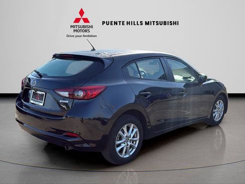 Used 2018 MAZDA MAZDA3 Sport FWD image 5