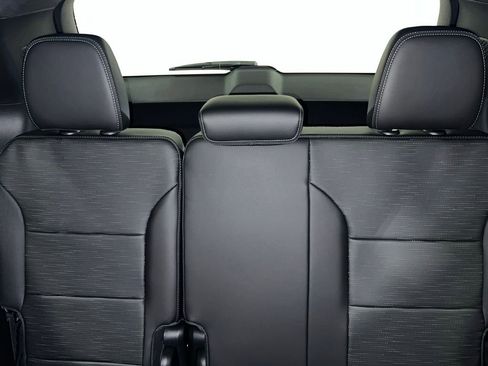 New 2026 Buick Enclave Sport Touring w/ Power Package image 32