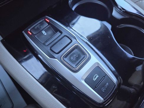 Used 2018 Honda Pilot Elite image 39