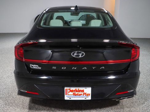 Used 2023 Hyundai Sonata SEL w/ Cargo Package image 8