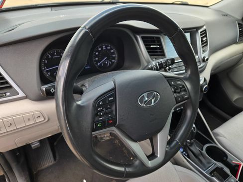 Used 2018 Hyundai Tucson Value AWD/4WD image 9