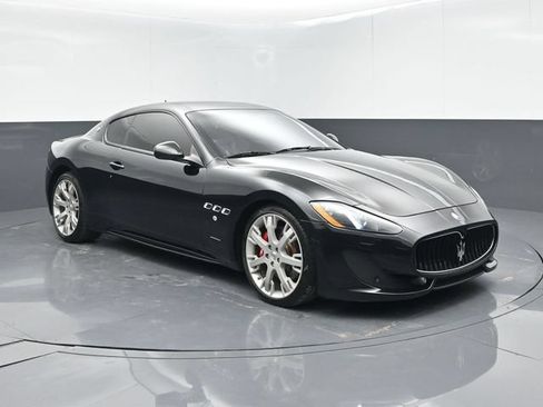 Used 2017 Maserati GranTurismo Sport RWD image 2