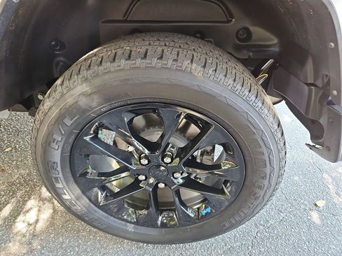 Used 2022 Jeep Wrangler Unlimited Sahara w/ Cold Weather Group image 33