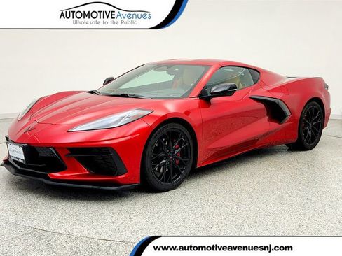 Used 2025 Chevrolet Corvette Stingray Preferred Cpe w/ Body-Color Dual Roof Package RWD image 1
