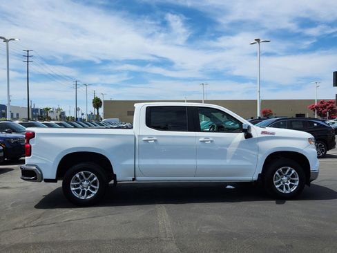 Used 2023 Chevrolet Silverado 1500 LT AWD/4WD image 8