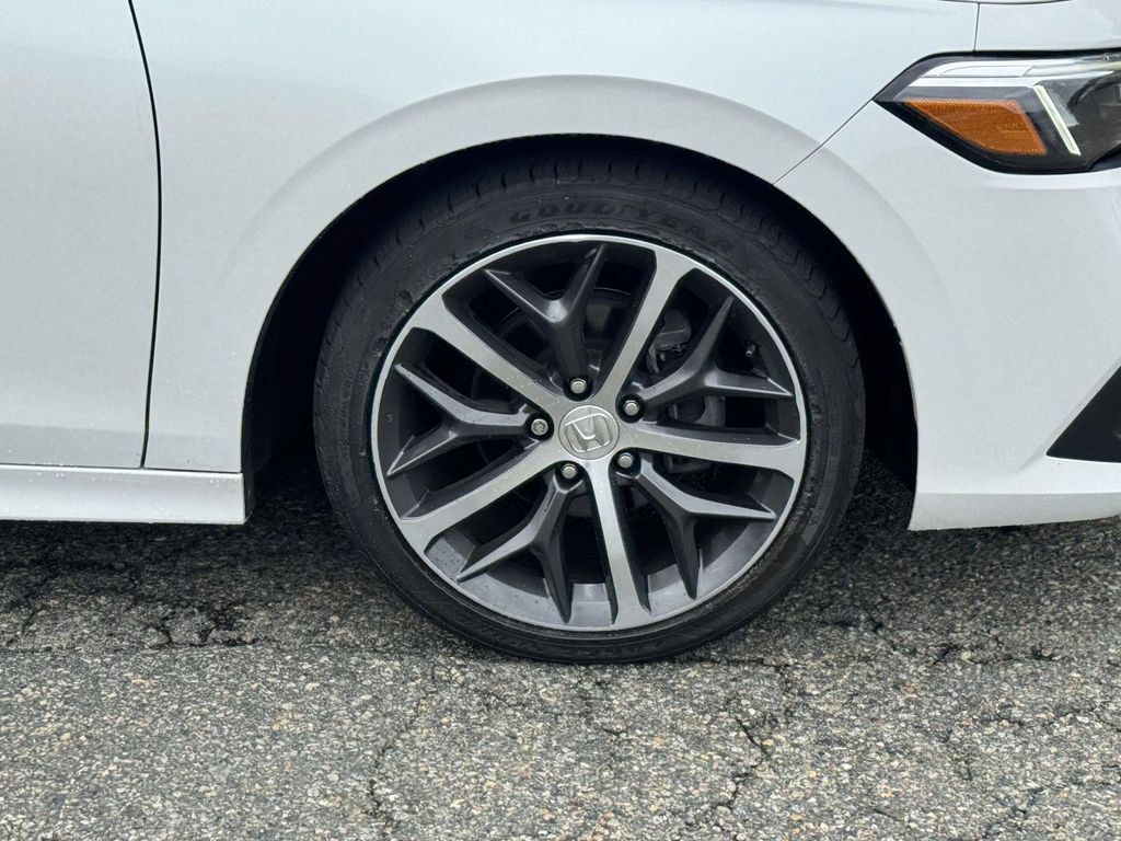 Used 2023 Honda Civic Touring image 8
