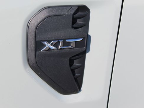 Used 2024 Ford Ranger XLT w/ Equipment Group 301A High image 3