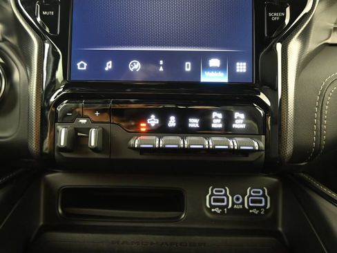 Used 2024 RAM 1500 Limited AWD/4WD image 30