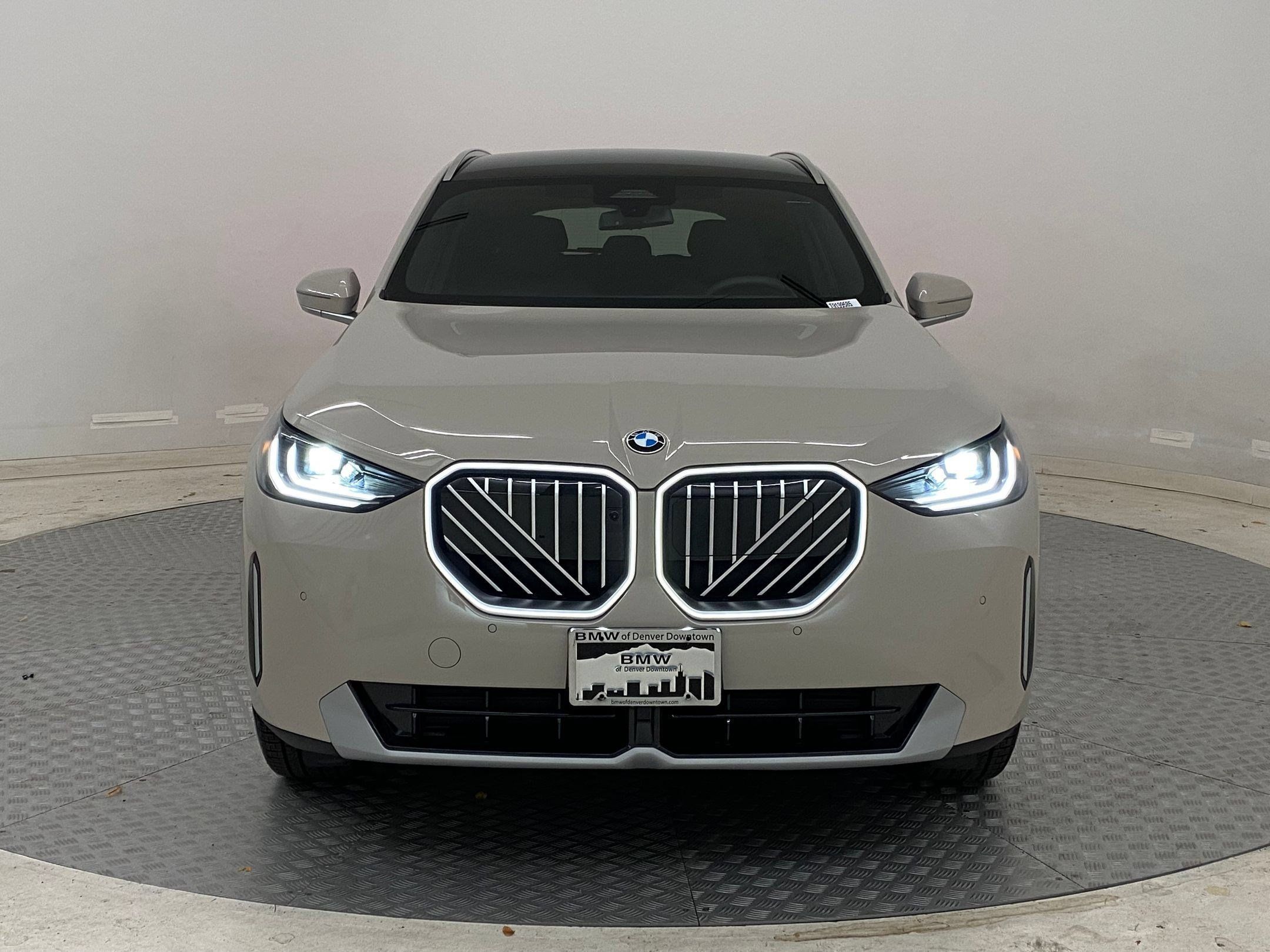 Used 2026 BMW X3 xDrive30i w/ Premium Package AWD/4WD image 5