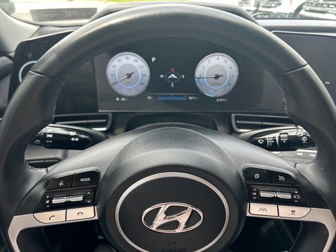 Used 2023 Hyundai Elantra SEL w/ Convenience Package FWD image 19