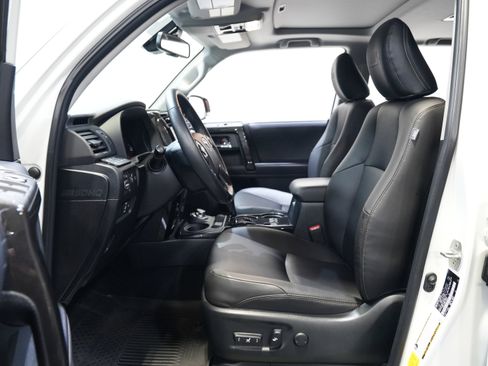 Used 2023 Toyota 4Runner 40th Anniversary SE image 34