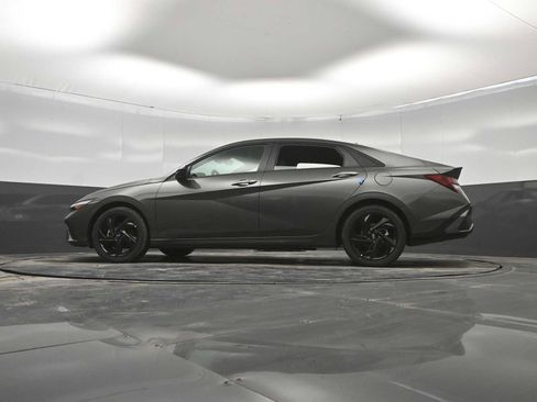 New 2026 Hyundai Elantra SEL Sport FWD image 34