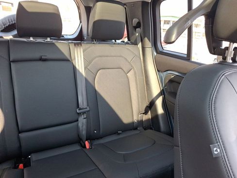 Used 2025 Land Rover Defender 110 S image 14