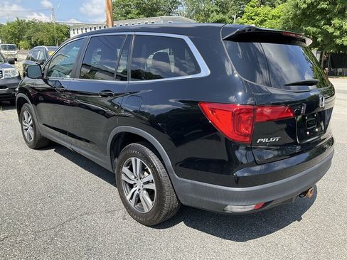 Used 2018 Honda Pilot EX image 7