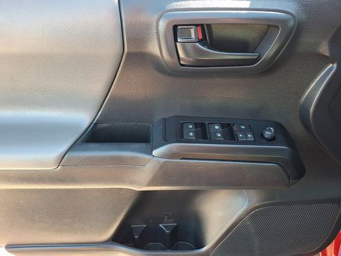 Used 2023 Toyota Tacoma SR AWD/4WD image 12