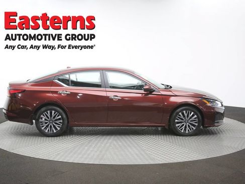 Used 2023 Nissan Altima 2.5 SV FWD image 44