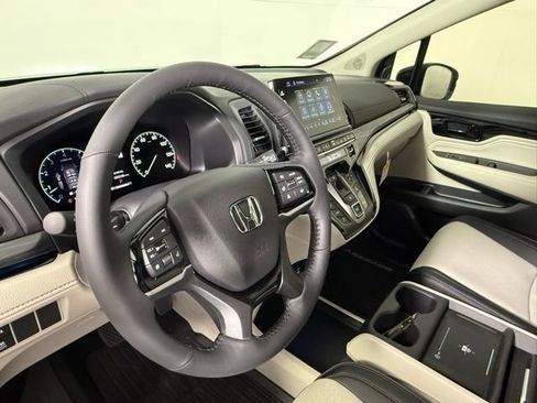 New 2026 Honda Odyssey Elite image 15