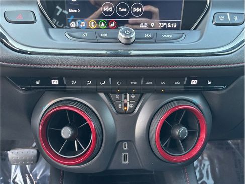 Used 2019 Chevrolet Blazer RS w/ Sun and Wheels Package image 29