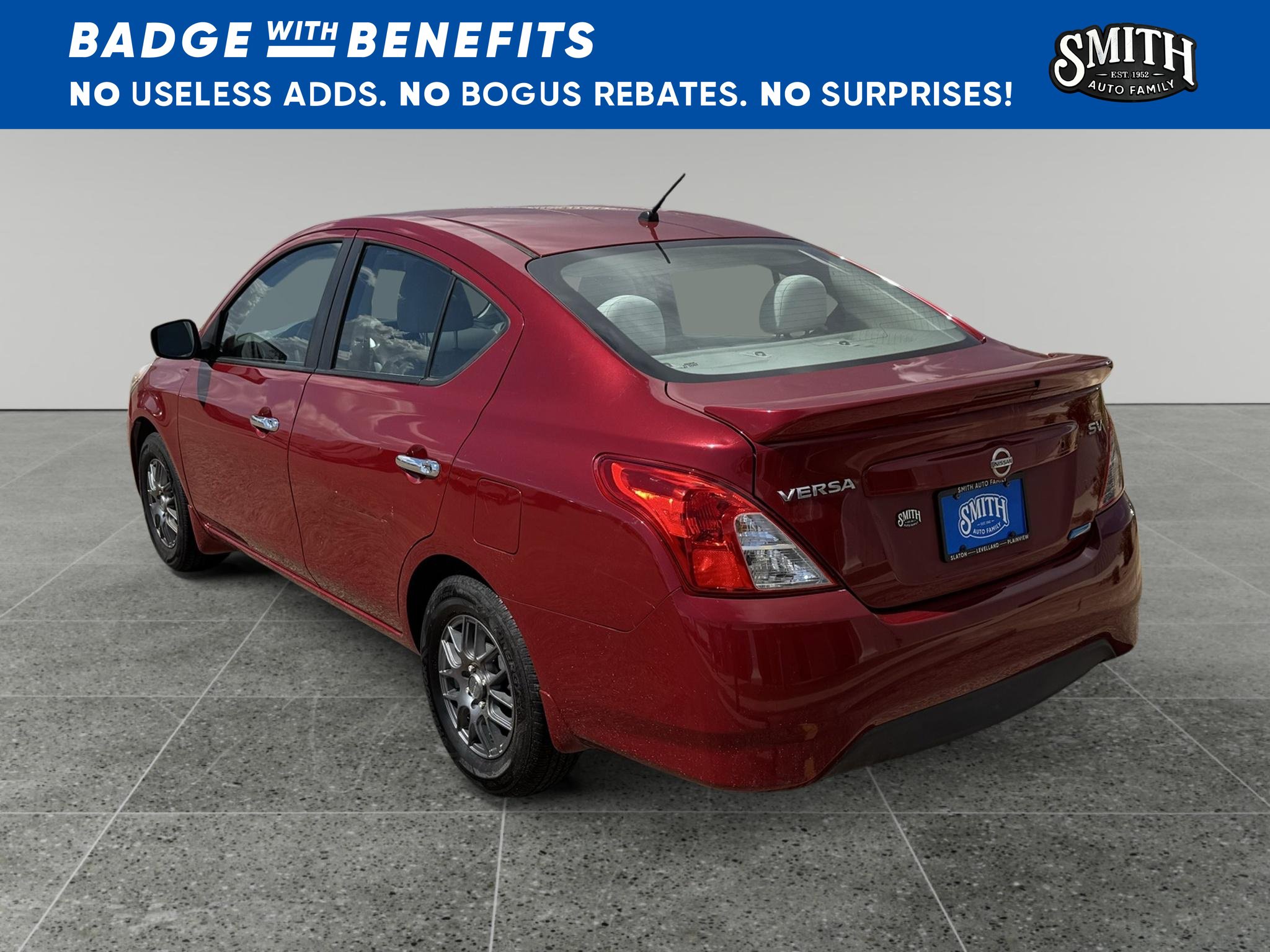 Used 2015 Nissan Versa SV FWD image 7