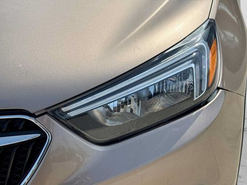 Used 2018 Buick Encore Preferred AWD/4WD image 10