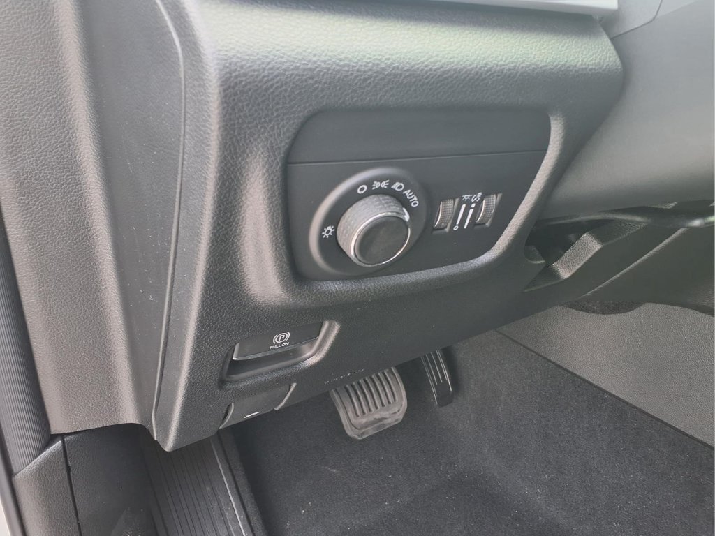 New 2026 Jeep Grand Cherokee Laredo X RWD image 11