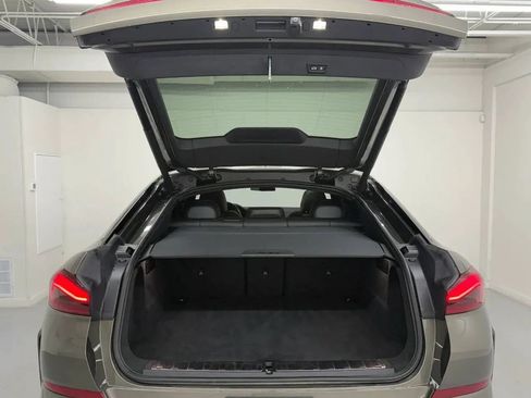 Used 2023 BMW X6 xDrive40i w/ M Sport Package AWD/4WD image 36