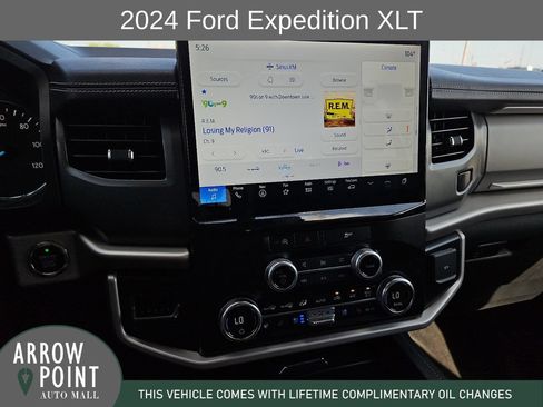 Used 2024 Ford Expedition XLT RWD image 25