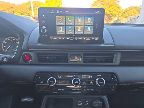 Used 2024 Honda Pilot TrailSport image 18