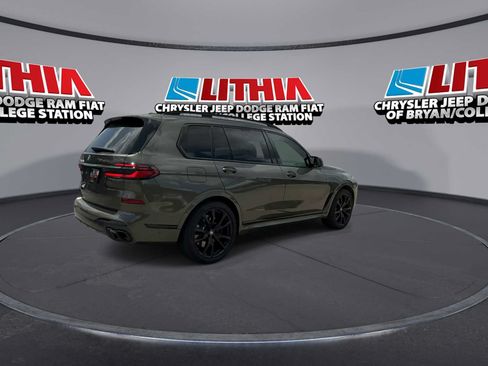 Used 2025 BMW X7 M60i AWD/4WD image 8