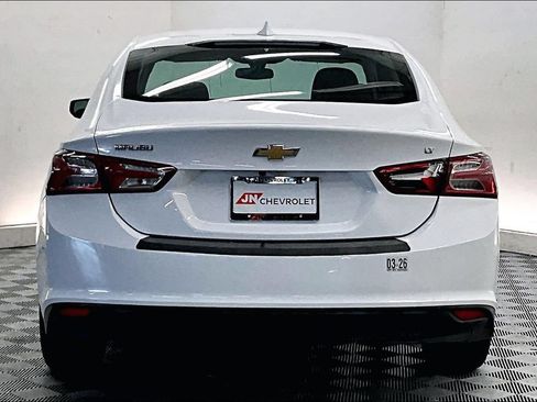Used 2022 Chevrolet Malibu LT FWD image 3