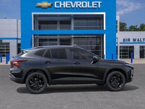 New 2026 Chevrolet Trax ACTIV w/ Sunroof Package image 5