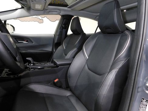 Used 2024 Toyota Prius XLE image 38