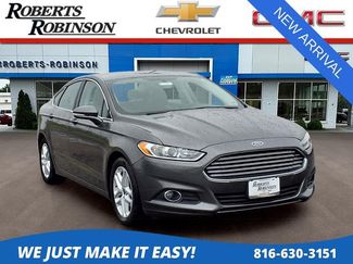 Used 2016 Ford Fusion SE w/ Equipment Group 202A FWD video 1