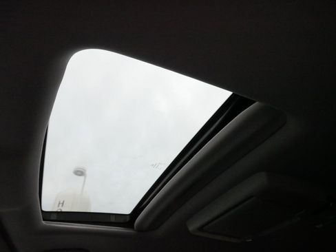 Certified 2022 Honda Pilot Touring image 31