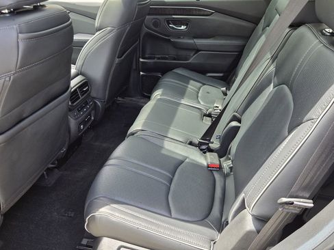Certified 2025 Honda Pilot Elite image 11