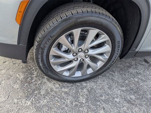 Used 2025 Buick Enclave Preferred w/ Power Package image 9