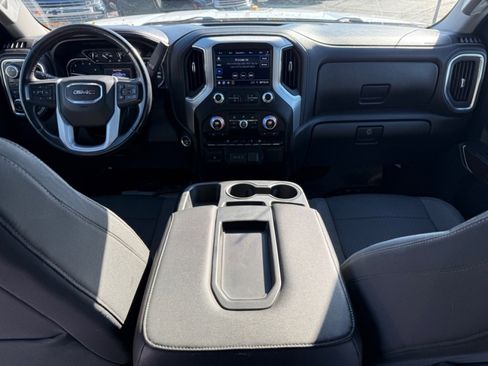 Used 2022 GMC Sierra 2500 SLE w/ SLE Value Package; image 19
