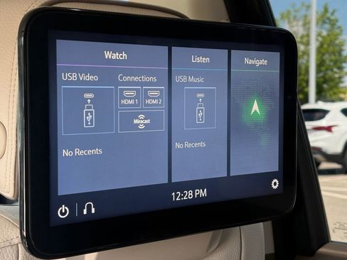 Used 2021 GMC Yukon Denali w/ Denali Ultimate Package AWD/4WD image 4