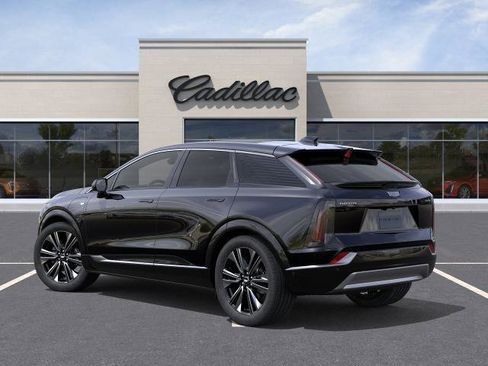 New 2026 Cadillac Optiq Luxury 2 RWD image 27