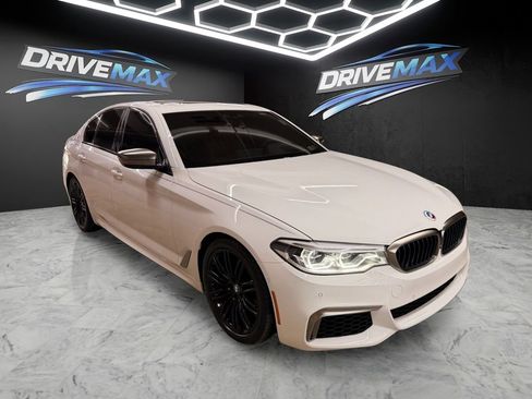 Used 2019 BMW M550i xDrive w/ Dynamic Handling Package AWD/4WD image 3